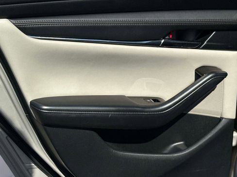 Certified 2025 MAZDA MAZDA3 s FWD image 11