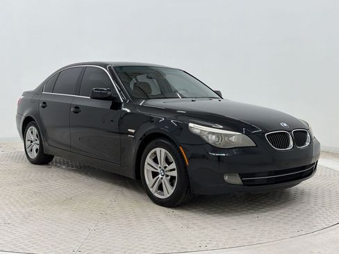 Used 2009 BMW 528i xDrive Sedan AWD/4WD image 7