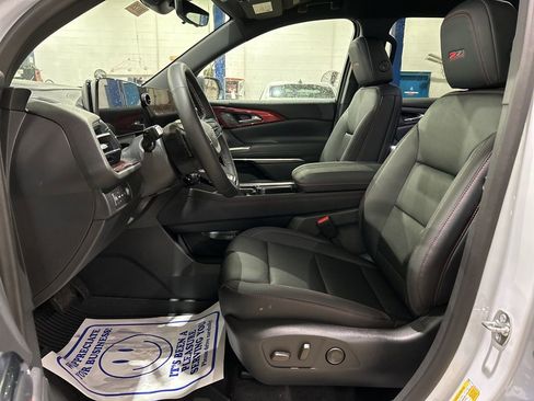 New 2026 Chevrolet Traverse Z71 w/ Driver Confidence Package AWD/4WD image 20