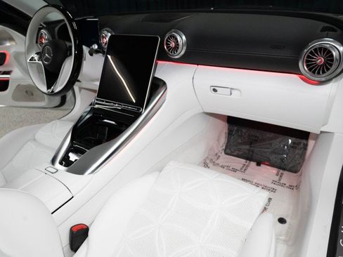 New 2026 Mercedes-Benz Maybach SL 680 image 20