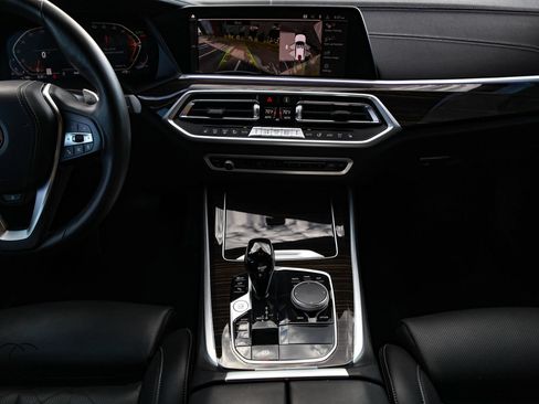 Used 2023 BMW X5 xDrive40i AWD/4WD image 16