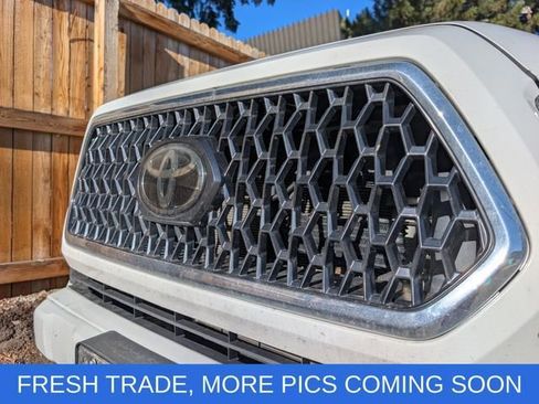 Used 2019 Toyota Tacoma TRD Sport image 13