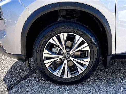 Certified 2023 Nissan Rogue SV w/ SV Premium B Package AWD/4WD image 7