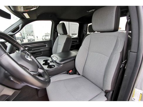 Used 2024 RAM 3500 Big Horn image 27