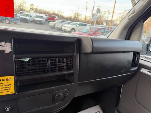 Used 2014 GMC Savana 2500 w/ Cold Climate Package RWD image 38