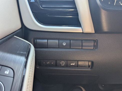 Used 2023 Nissan Rogue SL AWD/4WD image 28