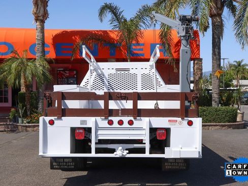 Used 2016 RAM 5500 Tradesman w/ Chrome Appearance Group image 7