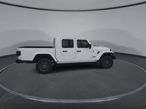 New 2026 Jeep Gladiator Sport AWD/4WD image 15