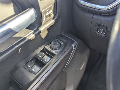 Used 2020 GMC Sierra 1500 SLT w/ SLT Premium Plus Package image 36