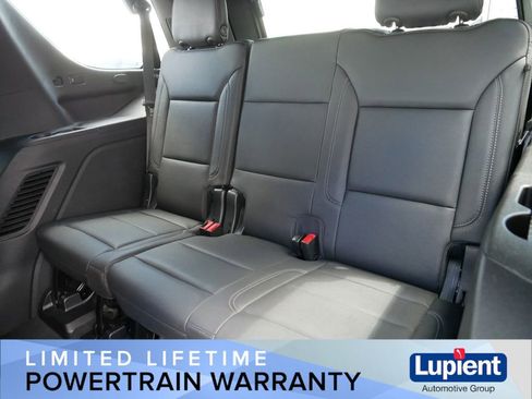 Used 2022 Chevrolet Tahoe LT AWD/4WD image 18