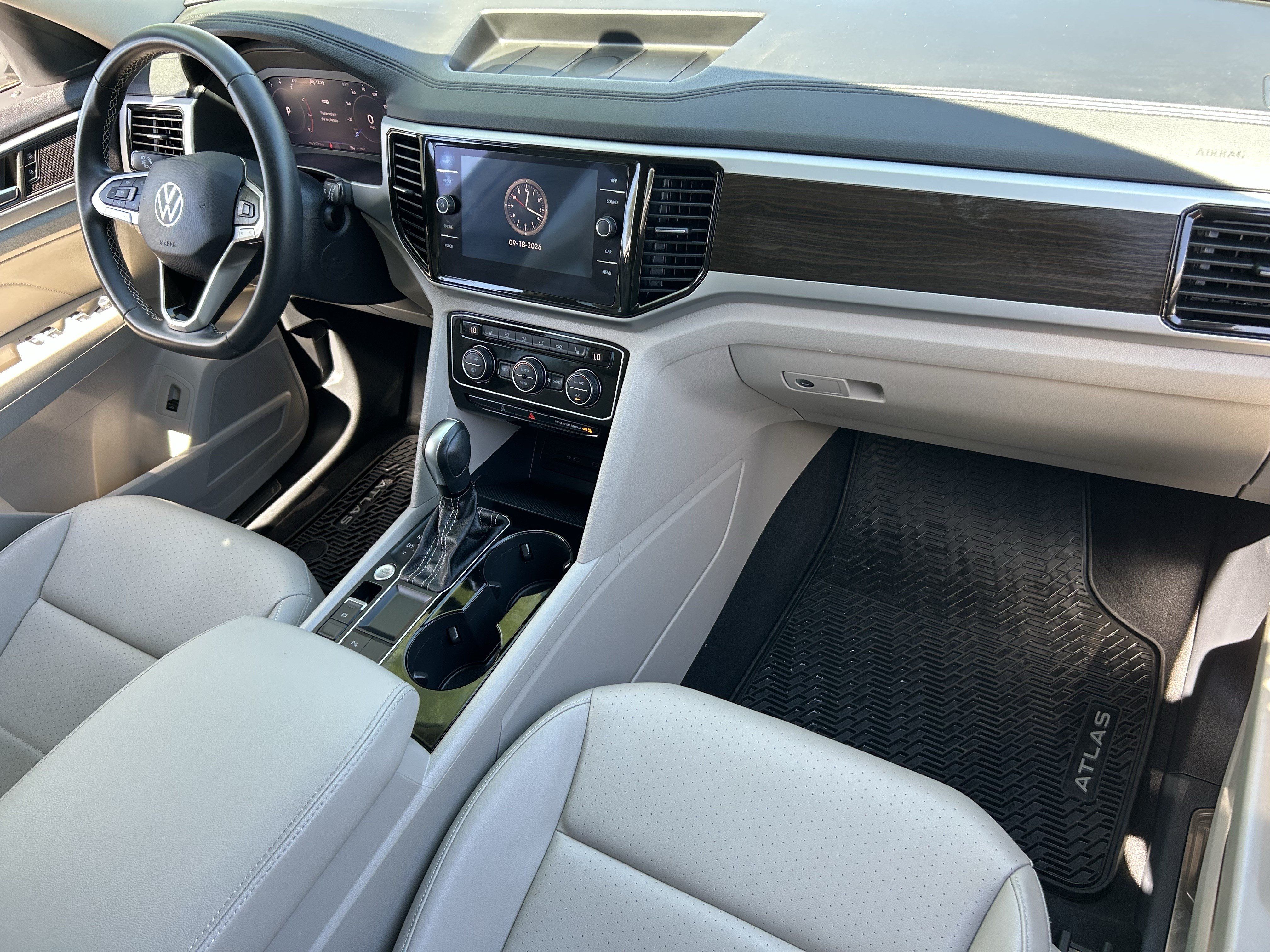 Used 2023 Volkswagen Atlas SE FWD image 10