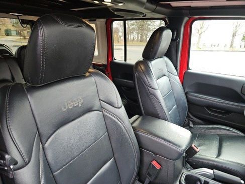 Used 2019 Jeep Wrangler Moab w/ Quick Order Package 24M Moab image 12