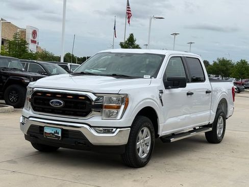 Used 2022 Ford F150 XLT w/ Equipment Group 301A Mid AWD/4WD image 8