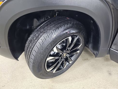 Certified 2023 Chevrolet TrailBlazer LT w/ Convenience Package image 38