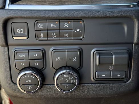 New 2026 Chevrolet Tahoe High Country image 19