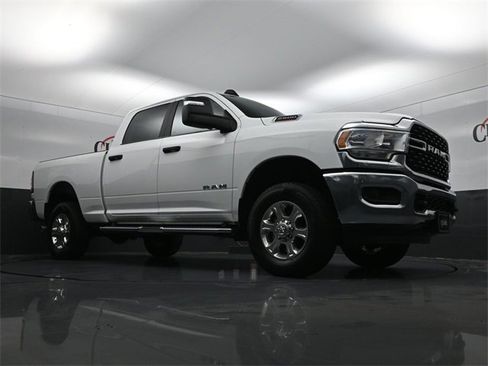 Used 2023 RAM 2500 Big Horn w/ Level 1 Equipment Group image 27