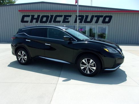 Used 2023 Nissan Murano S image 3