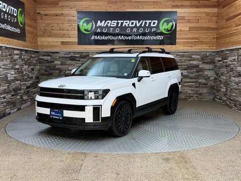 Used 2025 Hyundai Santa Fe Calligraphy image 4