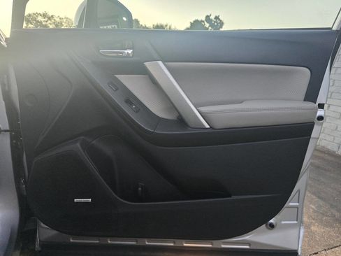 Used 2016 Subaru Forester 2.5i Limited image 29