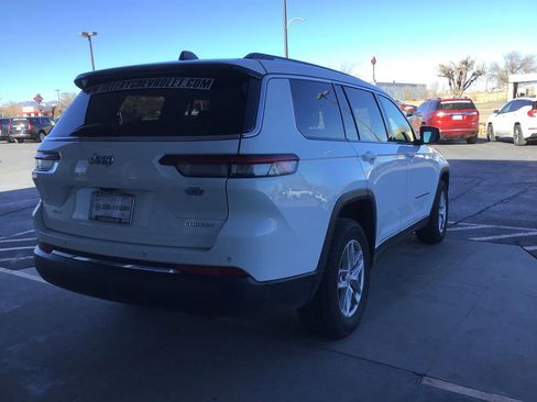 Used 2023 Jeep Grand Cherokee L Laredo image 6