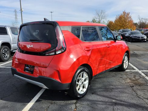 Used 2024 Kia Soul LX w/ Option Group 015 image 17