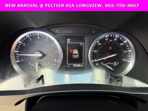 Used 2017 Toyota Highlander XLE image 19