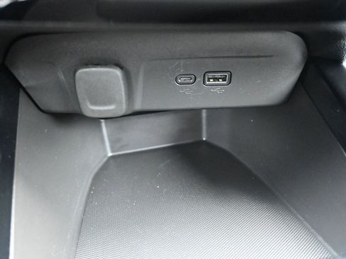Certified 2025 Chevrolet Trax RS w/ Driver Confidence Package FWD image 20