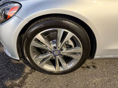 Used 2017 Mercedes-Benz C 300 Sedan image 30