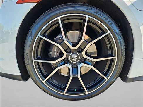 Used 2023 Porsche Taycan image 23