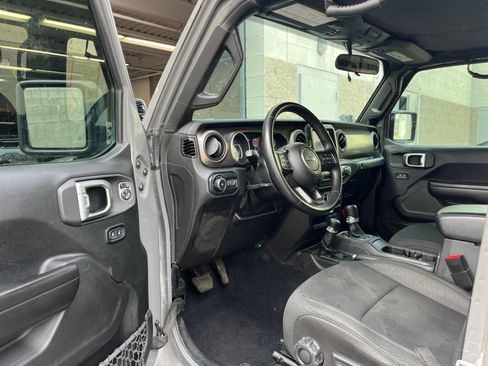 Used 2020 Jeep Wrangler Unlimited Sport AWD/4WD image 10