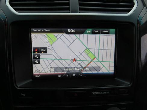 Used 2016 Ford Explorer XLT w/ Equipment Group 202A image 17