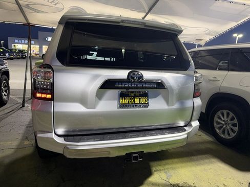 Used 2019 Toyota 4Runner TRD Off-Road Premium image 3