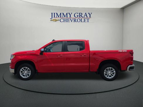 Used 2025 Chevrolet Silverado 1500 LT w/ Protection Package AWD/4WD image 2