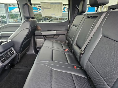 New 2026 Ford F250 Lariat w/ Black Appearance Package AWD/4WD image 9