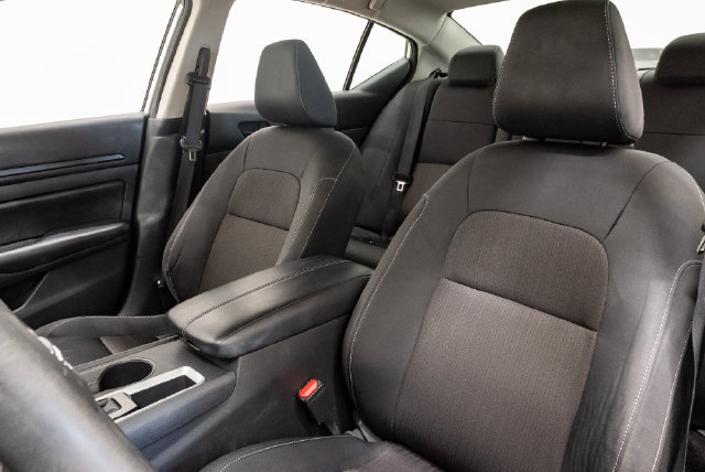 Used 2024 Nissan Altima 2.5 S FWD image 12