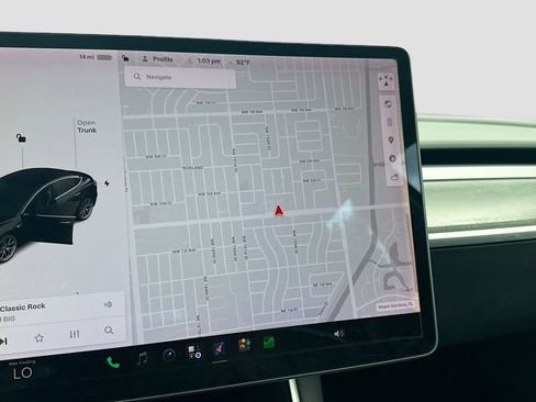 Used 2019 Tesla Model 3 Standard Range RWD image 11