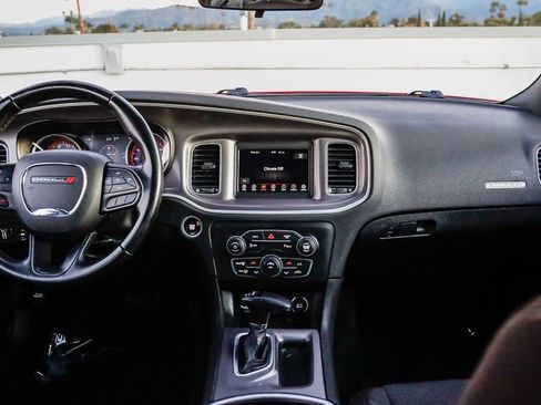 Used 2022 Dodge Charger SXT image 13