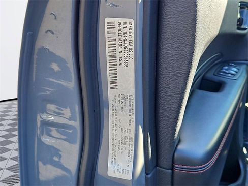 Used 2025 Dodge Durango GT image 32