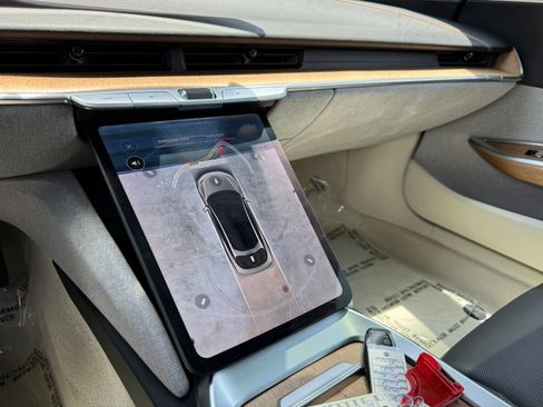 Used 2024 Lucid Air Touring AWD/4WD image 35