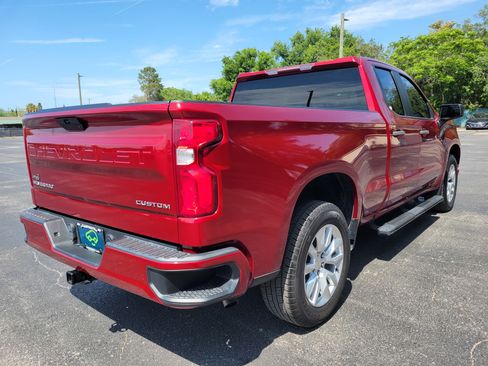 Used 2022 Chevrolet Silverado 1500 Custom w/ Safety Confidence Package RWD image 5