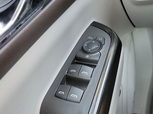 Used 2019 GMC Acadia SLT FWD image 14