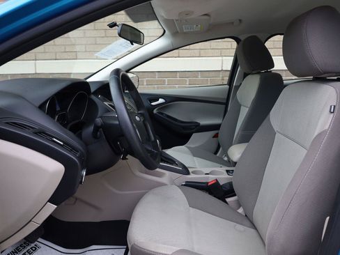 Used 2014 Ford Focus SE FWD image 17