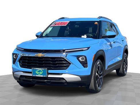 Certified 2024 Chevrolet TrailBlazer LT w/ Driver Confidence Package FWD image 1