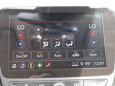 Used 2023 Chevrolet Malibu LT FWD image 28