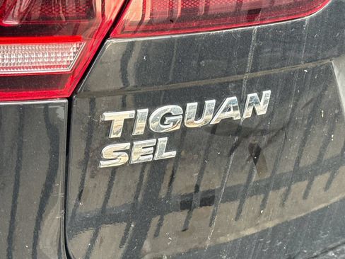 Used 2021 Volkswagen Tiguan SEL w/ 2-Row Tiguan MDO Package AWD/4WD image 8
