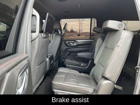 Used 2021 Chevrolet Suburban RST w/ Luxury Package image 29