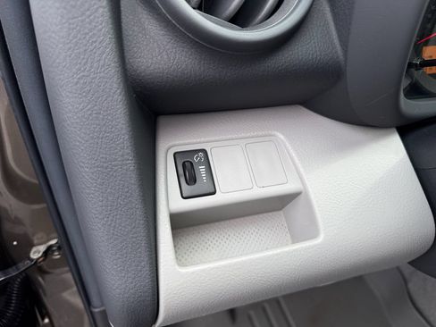Used 2012 Toyota RAV4 4WD w/ Value Pkg image 17