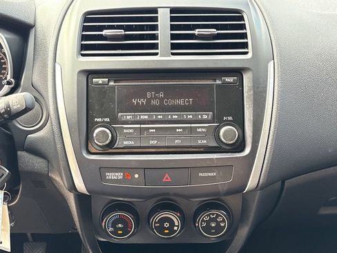 Used 2014 Mitsubishi Outlander Sport ES image 23
