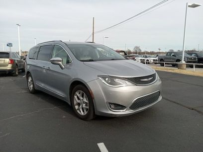 Used 2019 Chrysler Pacifica Limited