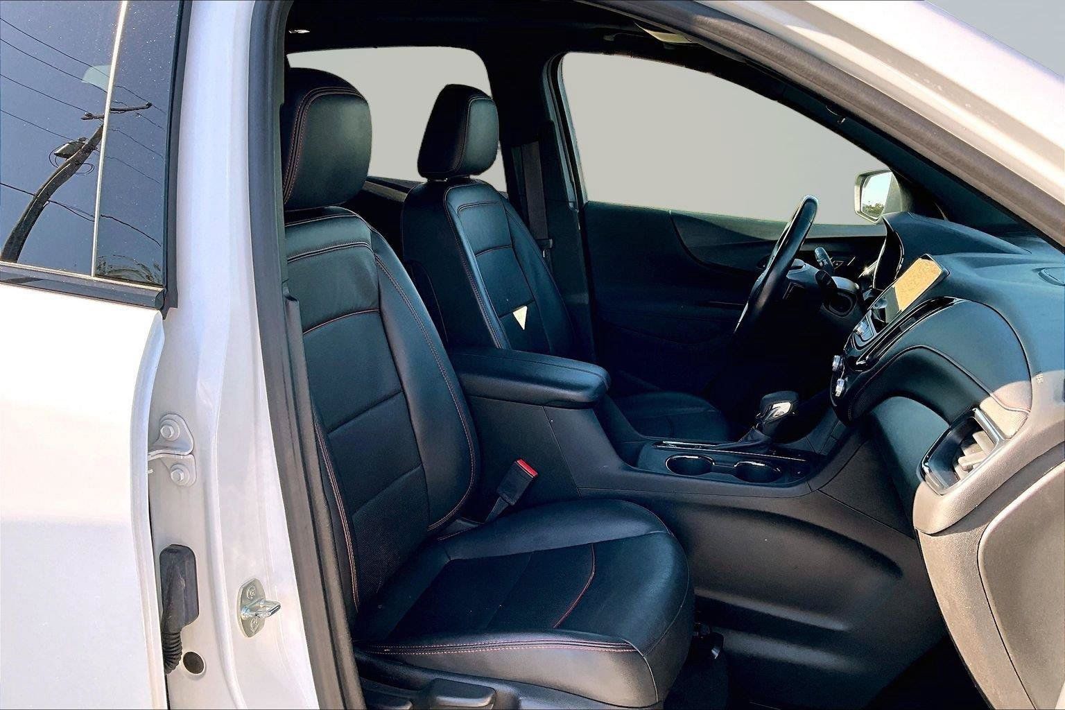 Used 2022 Chevrolet Equinox RS w/ RS Leather Package AWD/4WD image 8